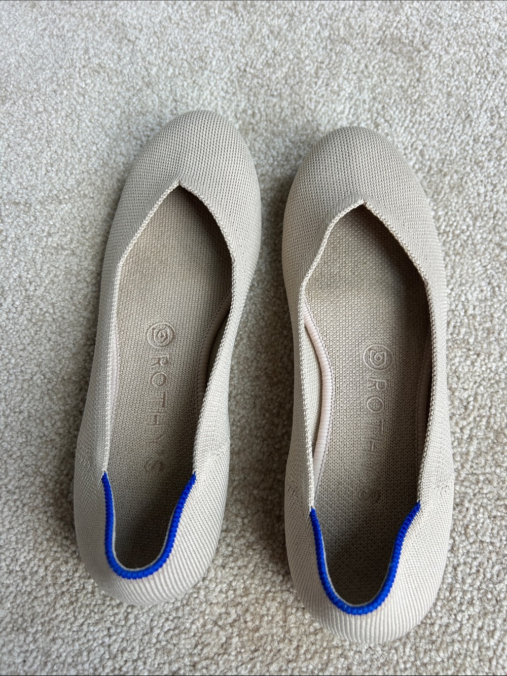 Rothy's Women's Cream Knit Flats with Blue Heel Trim size 8 - Picture 2 of 3